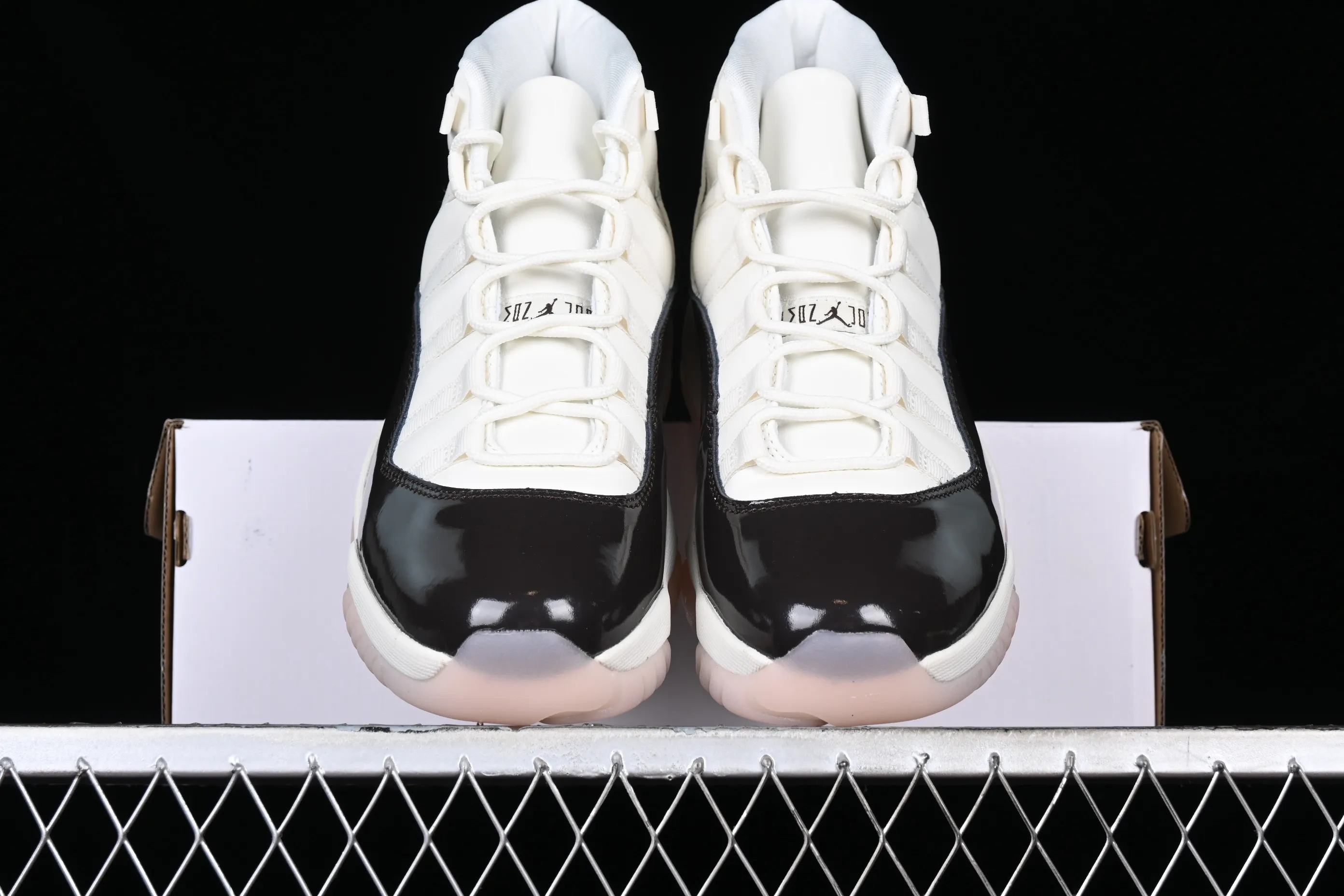 All categories Air Jordan Jordan series basketball shoes Air Jordan 11 Air Jordan 11 "Neapolitan" AJ11 Joe 11 brown and white pink Kangkou AR0715-101
